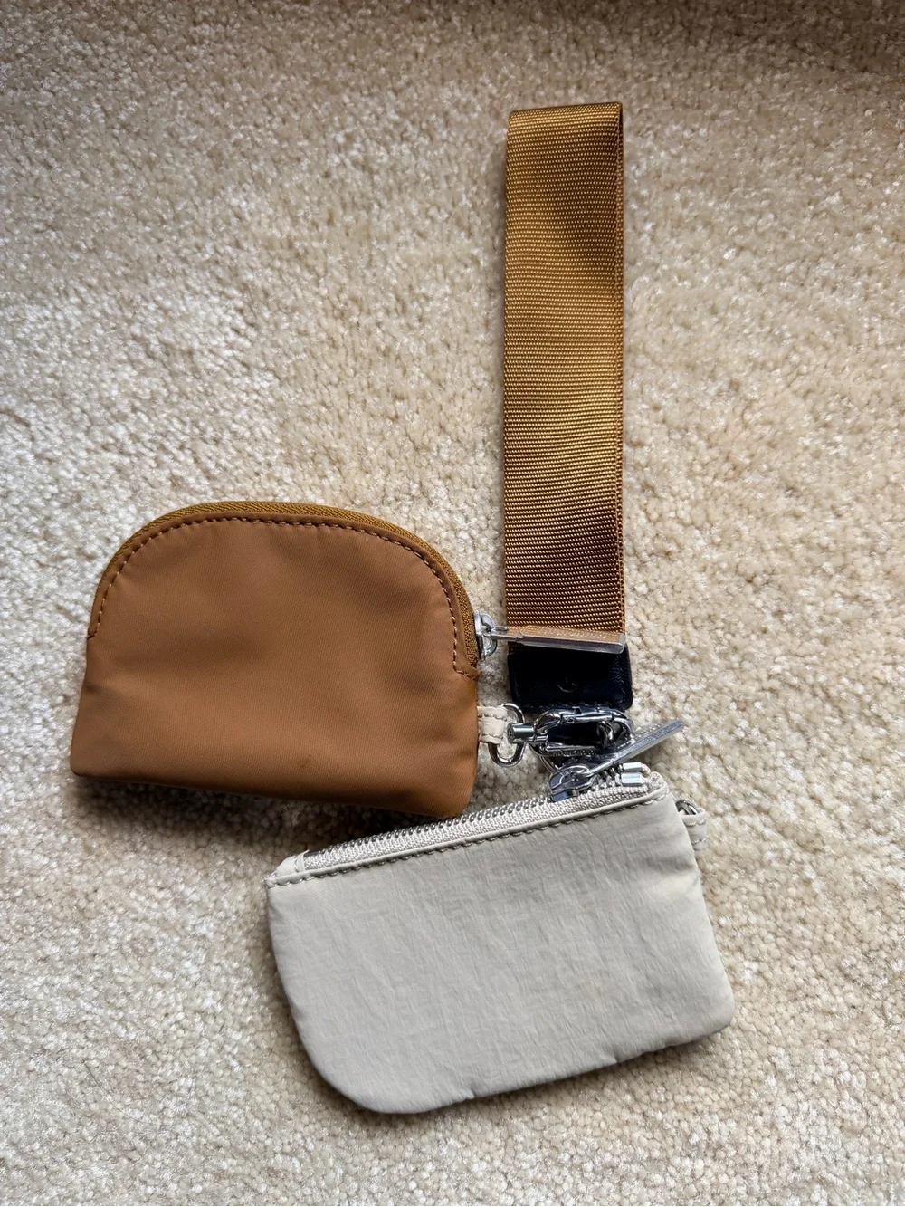NWOT Lululemon Dual Pouch Wristlet